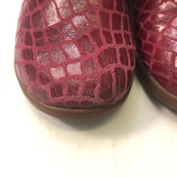 ✨Hot Pick✨Ugg Dark Pink Boots Snakeskin Pattern Cream Wool Cuff Infant US 6 - Picture 5 of 7